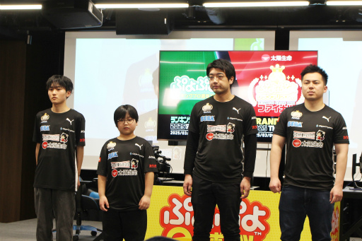 画像ギャラリー No.007のサムネイル画像 / 「ぷよぷよグランプリ 2025 ファイナル」会場レポート。台頭著しい若手を制し,7年ぶりの栄冠を勝ち取ったのはdelta選手。壇上の涙は感動を誘った