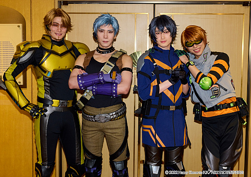 ���������꡼ No.003�Υ���ͥ������ / �ȿ͸��Τ�ʡإҡ������١ɥ��쥤������Ķ������֤�嫤򿼤��ʪ�졣Action Stage�֥��ꥪ���饤���󥰥ҡ���������-THE EAST-��ݡ���