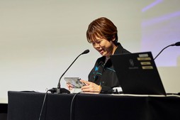 画像ギャラリー No.023のサムネイル画像 / 「原神Podcast テイワット放送局 ナド・クライ通信」の公開録音をレポート。出演声優陣がボイス収録のエピソードなどを披露した