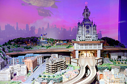 画像ギャラリー No.020のサムネイル画像 / 約2.5cmのミニチュアサイズになったセラフ部隊を見つけ出せ！　「ヘブバン」×「スモールワールズ」コラボレポート