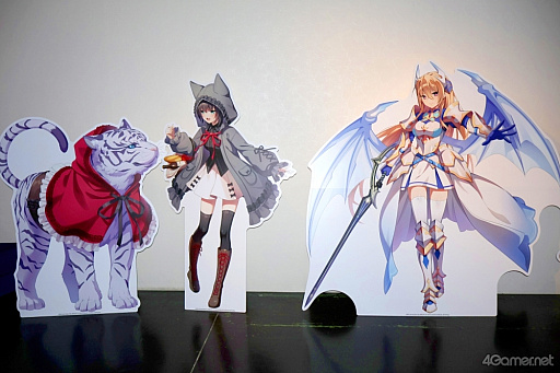 画像ギャラリー No.024のサムネイル画像 / 約2.5cmのミニチュアサイズになったセラフ部隊を見つけ出せ！　「ヘブバン」×「スモールワールズ」コラボレポート