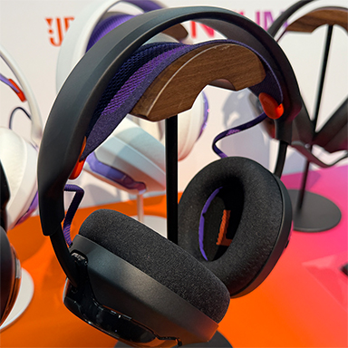 画像ギャラリー No.007のサムネイル画像 / 装着感と音質にこだわったゲーマー向けワイヤレスヘッドセット「JBL Quantum 950」など計3製品が国内発表