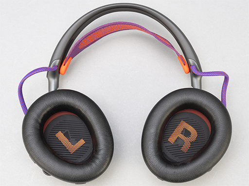 画像ギャラリー No.012のサムネイル画像 / 妥協せずいい音でゲームを楽しむなら「JBL Quantum 950 Wireless」が一押し。フラグシップらしい機能全盛りのワイヤレスヘッドセット【PR】