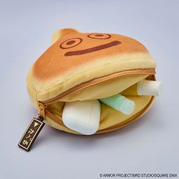 画像ギャラリー No.005のサムネイル画像 / 「ドラクエ」スライムパンケーキを再現したもちもちポーチが登場。スクウェア・エニックスe-STOREで予約受付中,6月28日に発売予定