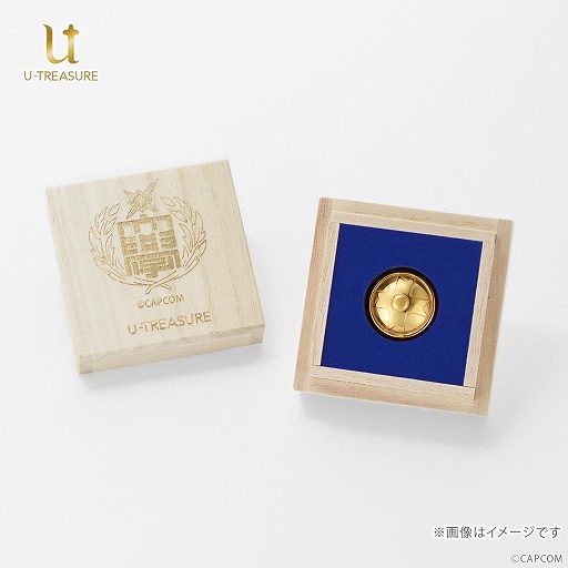 画像ギャラリー No.008のサムネイル画像 / 成歩堂龍ノ介と亜双義一真の学生服のボタンを再現。「大逆転裁判」シリーズ10周年を記念した「第二ボタン」の予約受付を開始