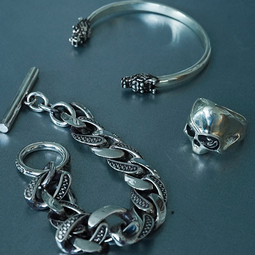 画像ギャラリー No.001のサムネイル画像 / 「龍が如く」,ジュエリーブランド「OX JEWELRy」とコラボ。予約を受付中