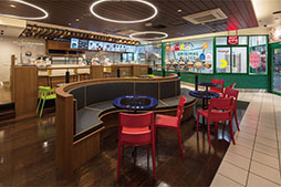 画像ギャラリー No.009のサムネイル画像 / 「パックマン」とクリスピー・クリーム・ドーナツがコラボ。ゲームをイメージした特別なドーナツ3種を5月14日より発売