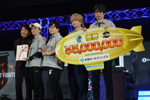 画像ギャラリー No.016のサムネイル画像 / 「ストリートファイターリーグ: Pro-JP 2024」グランドファイナルレポート。歴代最大規模の戦いをガチくん率いるGood 8 Squadが制する