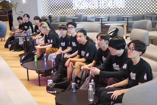 画像ギャラリー No.005のサムネイル画像 / 「ストリートファイター6」のプロゲーマーが講師となり,次世代を担う生徒を導く。「Red Bull 283 Academy」合宿レポート