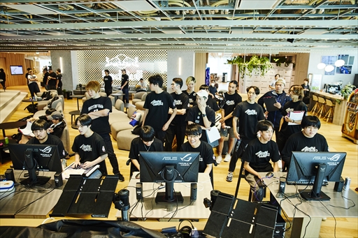 画像ギャラリー No.006のサムネイル画像 / 「ストリートファイター6」のプロゲーマーが講師となり,次世代を担う生徒を導く。「Red Bull 283 Academy」合宿レポート