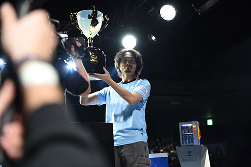 ���������꡼ No.001�Υ���ͥ������ / ����ȯɽ��ZETA�֥���6���ƻᡤ����夤�����ۿ���Ƴ�����ݤ�X�ˤ�ȯɽ����ޤ��θ��դ��å��������Ф��봶�դε�������Ҥ٤�