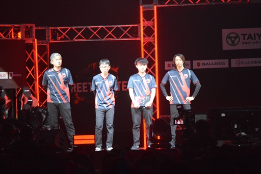 画像ギャラリー No.002のサムネイル画像 / 「SFL:Pro-JP 2025 グランドファイナル」,REJECT優勝後インタビュー。試合への準備やシーンの盛り上がりについて聞いた