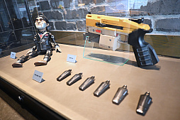 ���������꡼ No.018�Υ���ͥ������ / ��DEATH STRANDING 2�פ��ӻ��ץ֥��ɡ֥ϥߥ�ȥ�פΥ�����ӻ��פ���Լ�ࡣ2025ǯ6��26���������������ɤ�Ź�ޤǰ��̸�����ͽ��