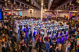 ���������꡼ No.004�Υ���ͥ������ / �֥֥饸��ο͡�ʹ�����ޤ����׾��罨�׻ᡤ����ľ���ᡤ��¼�ۻһ�ʤɡ����ܤΥ쥸����ɤ��������ƺ���Υ����।�٥�ȡ�Brasil Game Show 2025�פ�