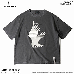 画像ギャラリー No.002のサムネイル画像 / 「ARMORED CORE VI」C4-621とレイヴンのエンブレムをデザインしたTシャツが発売に。先行販売されたドッキングTシャツの単品版