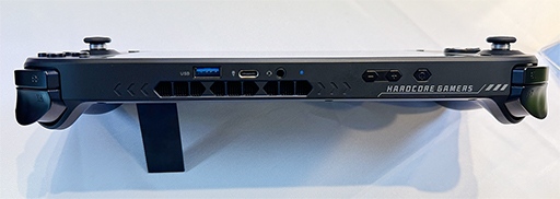 画像ギャラリー No.008のサムネイル画像 / Ryzen AI 9 HX 370搭載で約20万円からの8インチ携帯型ゲームPC「AOKZOE A1X」の国内予約がスタート