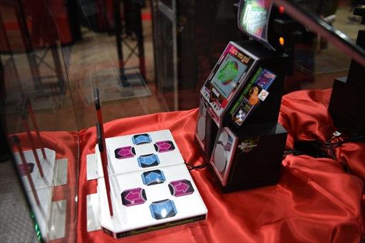 ꡼ No.007Υͥ / DanceDanceRevolution Classic Miniפμµץ̿ϤվñΤǤʤͷ٤ʻž夬