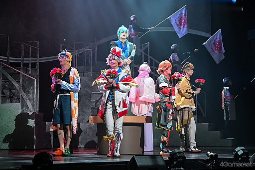 画像ギャラリー No.012のサムネイル画像 / 「ミュージカル『フラガリアメモリーズ』〜でぃあ・まい・ふれんず！〜」ゲネプロレポート。NOIR BOUQUETらしい“奇想天外さ”を実感