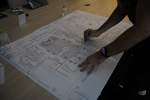 ���������꡼ No.020�Υ���ͥ������ / ��GTFO�פ��ݤ���10 Chambers�ο���Co-op��FPS�֥ǥ󡦥��֡���������פǡ���Ф��Ǿ���Х����ֶ�����θ����Ƥ���