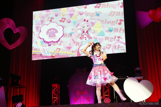 画像ギャラリー No.020のサムネイル画像 / 総勢30名のアイドルが夢の共演! 「ひみつのアイプリ×プリパラ」パワフル&ハートフルなライブをレポート