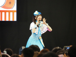 画像ギャラリー No.038のサムネイル画像 / 2m超の特大ムギちゃんやステージイベントで大盛り上がり! 「アイプリワールド2025」をレポート