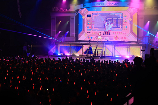 ���������꡼ No.026�Υ���ͥ������ / �饤�ֳ֡رॢ���ɥ�ޥ����� The 1st Period Spotlight Star�ץ�ݡ��ȡ�12�ͤΥ����ɥ뤬���줾��θ����򵱤�����