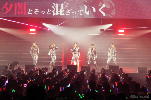 画像ギャラリー No.002のサムネイル画像 / 「18TRIP」ライブイベント「HAMAツアーズpresents “おもてなしライブ” -Sparkle-」♯01レポート。デュオ曲から新曲まで,観客を魅了した一夜