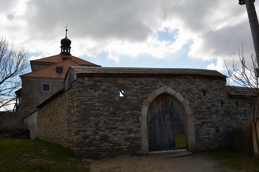 画像ギャラリー No.055のサムネイル画像 / 中世の宴で騒いだり,城や要塞に行ったり。チェコで「キングダムカム・デリバランスII」の舞台を巡ってきた