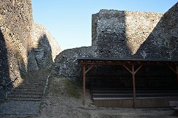 画像ギャラリー No.081のサムネイル画像 / 中世の宴で騒いだり,城や要塞に行ったり。チェコで「キングダムカム・デリバランスII」の舞台を巡ってきた