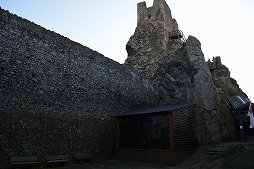 画像ギャラリー No.082のサムネイル画像 / 中世の宴で騒いだり,城や要塞に行ったり。チェコで「キングダムカム・デリバランスII」の舞台を巡ってきた