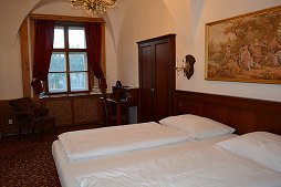 画像ギャラリー No.095のサムネイル画像 / 中世の宴で騒いだり,城や要塞に行ったり。チェコで「キングダムカム・デリバランスII」の舞台を巡ってきた