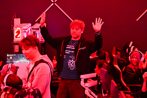 画像ギャラリー No.029のサムネイル画像 / 新作MMORPG「レイヴン2」の先行体験会をレポート。インフルエンサーが率いる3ギルドが,20vs.20vs.20のGvGコンテンツ「古代城塞」で激突!【PR】