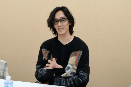 ���������꡼ No.009�Υ���ͥ������ / �Υ��󥿥ӥ塼�ϡ�ζ��ǡ��8������ȯ�䤫��1�����Фơ���ȯ��������濴�ˤ����ٰ�μͤ��ϡ������ˤ��ơɳ�±�ġɤ��Ƥ��Τ�