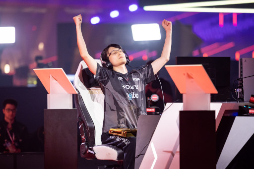 画像ギャラリー No.007のサムネイル画像 / 「餓狼伝説 City of the Wolves」，EWC 2026の決勝トーナメントにNemo選手，Laggia選手，mi2ha4選手が進出。大会会場からインタビューをお届け