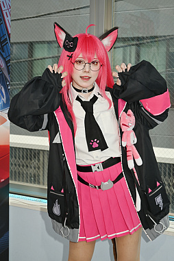 画像ギャラリー No.018のサムネイル画像 / 「NTE」と秋葉原のメイドカフェ「氷と宝石のパティスリー リリアンキュキュ」がコラボ。公式コスプレイヤーも登場した内覧会をレポート