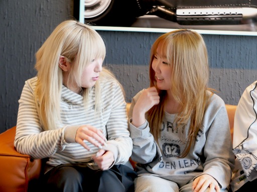 画像ギャラリー No.044のサムネイル画像 / ［インタビュー］4人でゲームを作って食べていくのが夢。日本のサブカルで育った韓国オタク4人組が，好きなものを詰め込んで作る残酷な人形劇×推理ADV「KILLA」