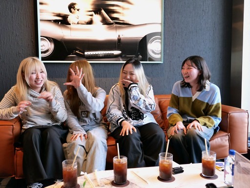 画像ギャラリー No.047のサムネイル画像 / ［インタビュー］4人でゲームを作って食べていくのが夢。日本のサブカルで育った韓国オタク4人組が，好きなものを詰め込んで作る残酷な人形劇×推理ADV「KILLA」