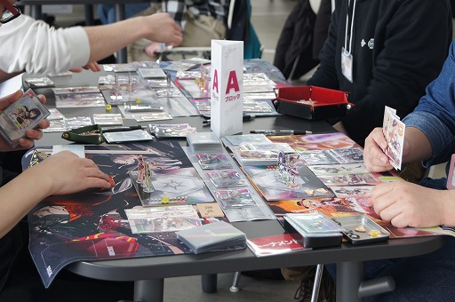 画像ギャラリー No.004のサムネイル画像 / 異色のマルチ展開が光るボードゲーム「アイドルアライブ」,第2回公式ファンミをレポート。4月24日には,1stアルバムのクラファンが始まる