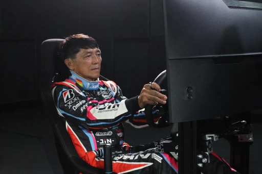 ꡼ No.004Υͥ / Υ󥿥ӥ塼ϡProject Motor Racingפγȯץ˻ů᤬á٥ƥɥ饤С졼Υꥢ