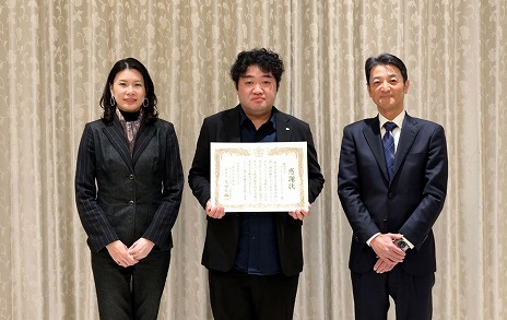 画像ギャラリー No.003のサムネイル画像 / 「ユミアのアトリエ」と「神奈川県警察」がタイアップ中。フィッシング被害防止をテーマにしたデジタル掲示物が神奈川県内各所に登場