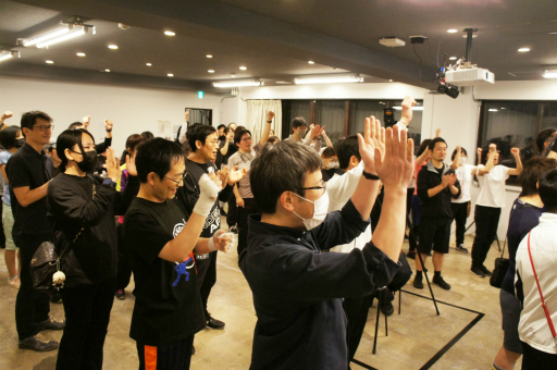 ���������꡼ No.011�Υ���ͥ������ / ��Fit Boxing 3�ץꥢ�륤�٥�Ȥ��ݡ��ȡ�50�ͤΥե��󤿤���3������Υ��󥹥ȥ饯����������θ��䥷�꡼���ƽ��Ԥˤ���å����ڤ����