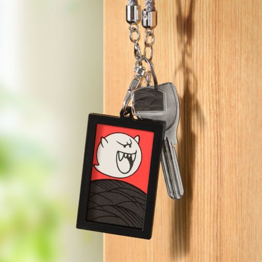 画像ギャラリー No.001のサムネイル画像 / 「マリオ花札」の新たなグッズ「キーホルダーコレクション マリオ花札・黒」,本日発売。パーツを取り外して花札を入れ替えられる