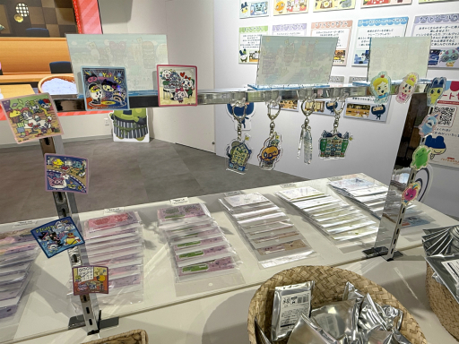 画像ギャラリー No.011のサムネイル画像 / 「たまごっちのプチプチおみせっち 祝!てんしょくフェア! in OSHI BASE Harajuku」レポート。最新ゲームの試遊とショッピングを楽しめる