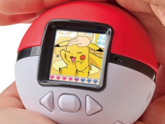 ポケモンをなでなでするモンスターボール型液晶トイ，10月11日に発売。撫でる速さや“なかよし度”に応じてピカチュウたちが反応