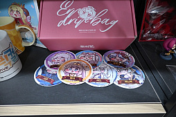 画像ギャラリー No.065のサムネイル画像 / 「トリッカル・もちもちほっペ大作戦」開発元のEPID Gamesを見学に韓国へ。同人グッズやミームに溢れるオタクカンパニー