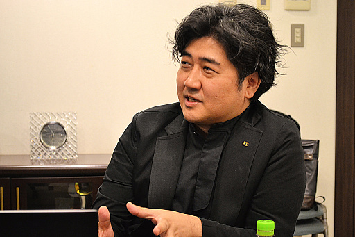 ���������꡼ No.001�Υ���ͥ������ / �Υ��󥿥ӥ塼�ϡֿβ�3�פ��ܻؤ��Τϡ�����饤�ȥ˥󥸥�Ρ�ž���פ䥪���ץ�ե�����ɤȤ��ä��������ȡֿβ��פ餷����ξΩ