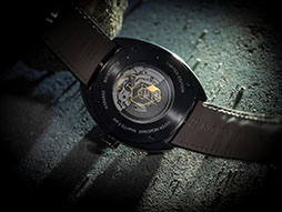 画像ギャラリー No.006のサムネイル画像 / 腕時計ブランド「ハミルトン」×バイオハザード レクイエムのコラボモデルが登場。グレースとレオンの2本をラインナップ