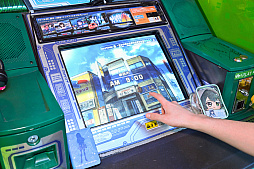 画像ギャラリー No.015のサムネイル画像 / アイマス20周年にアケマス初体験! 初代「THE IDOLM@STER」を学マスPが遊び,時代を越えて“アイ”される,原点を知る