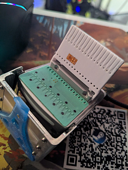 ꡼ No.008Υͥ /  ʥץɤǥХХ뤹Akiiwan: SurvivalפϡǥХɤˤбgamescom