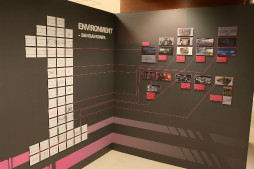 画像ギャラリー No.011のサムネイル画像 / 「ダンガンロンパ15周年記念展」が3月16日まで東京・上野にて開催中。シリーズならではのギミックが施された,ファン必見の展示が満載